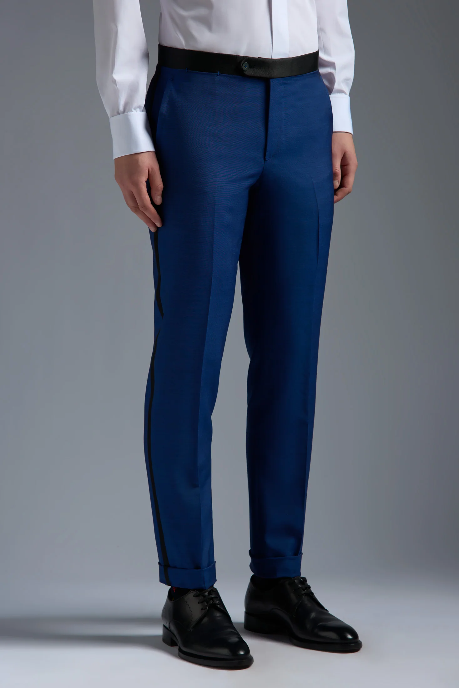 Sanita Peak Lapel Tuxedo - Image 4