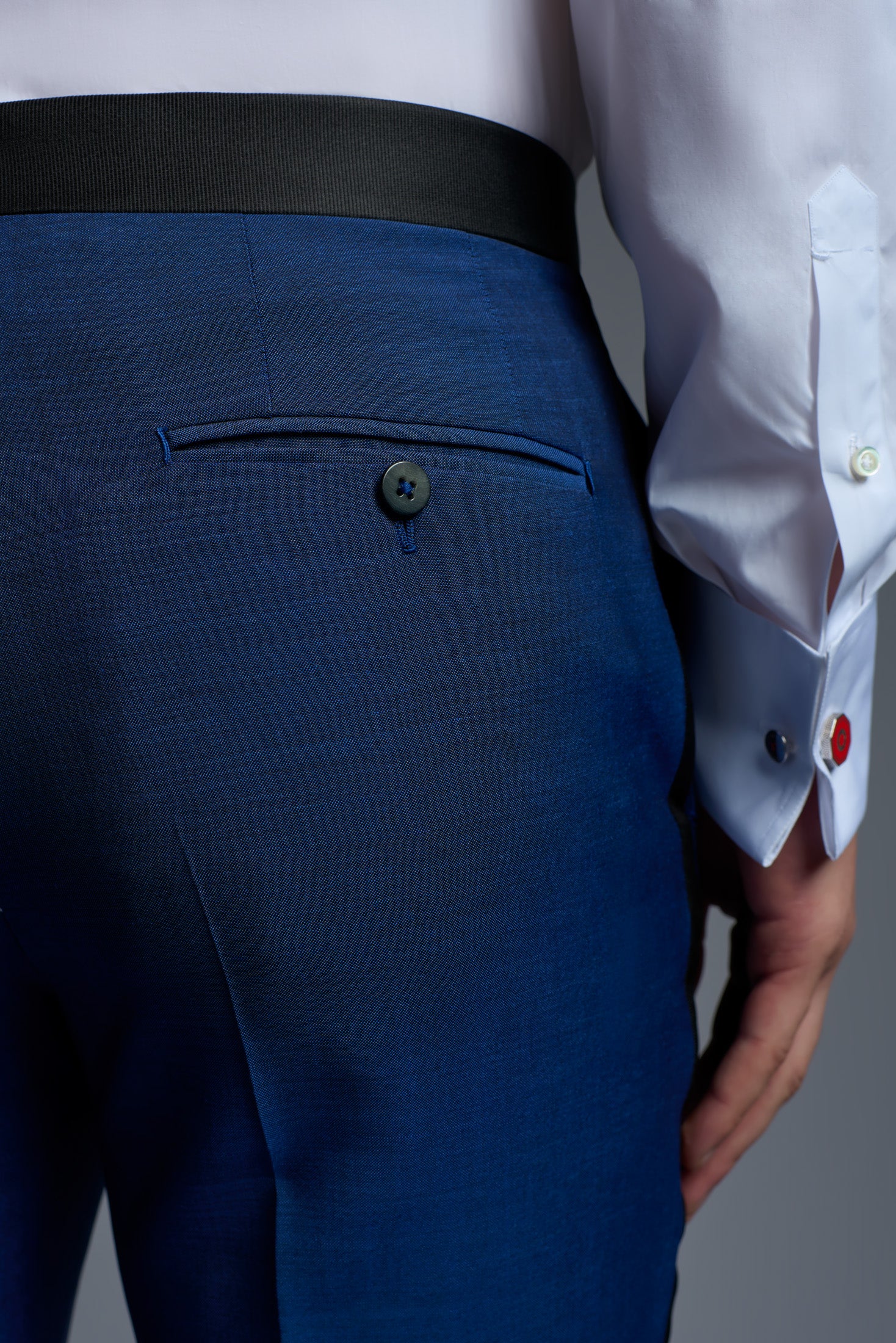 Sanita Peak Lapel Tuxedo - Image 5