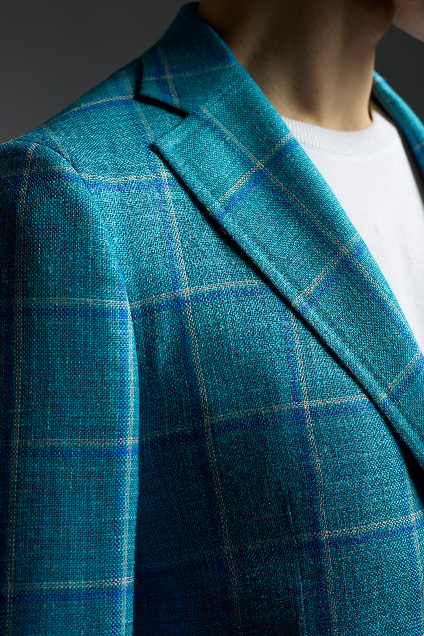 Wool Silk and Linen Capri Blazer - Image 4