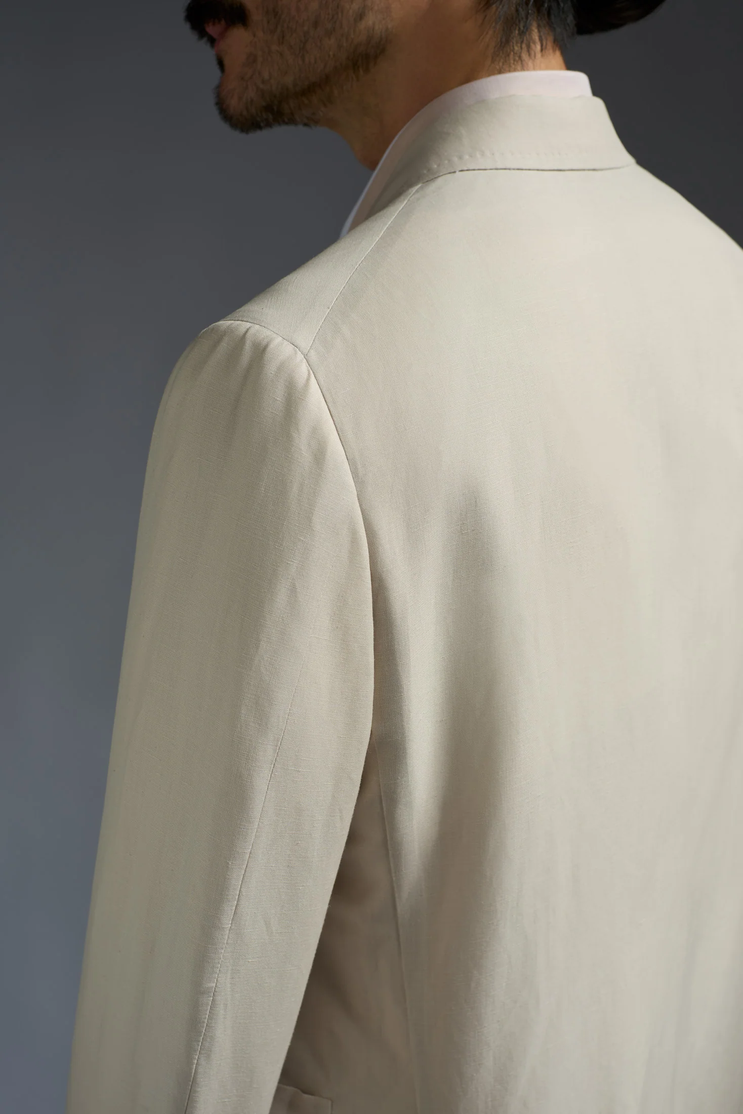 Wool and Linen Capri Double Breasted Blazer - Image 5