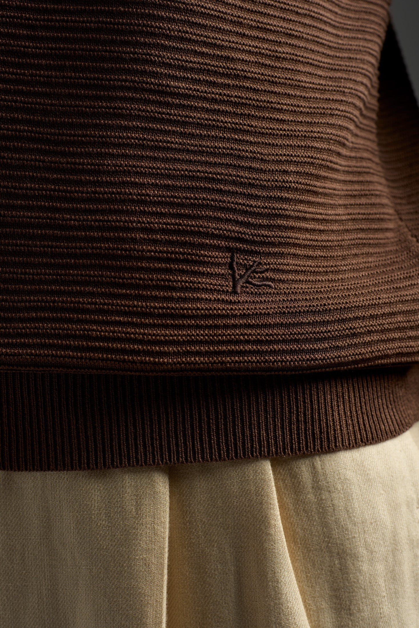 Silk and Linen Embossed Stitch Short Sleeve Polo - Image 4