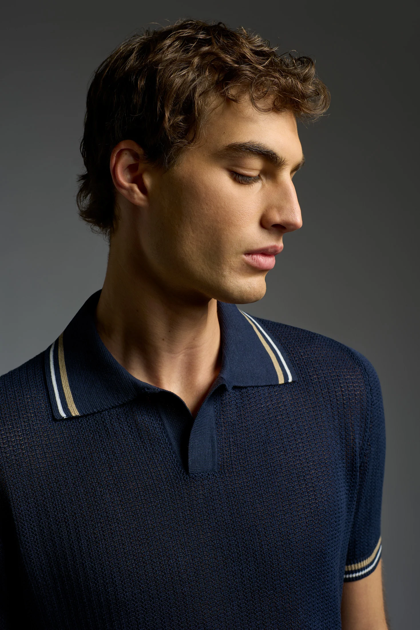 Silk and Linen Open Collar Short Sleeve Polo - Image 8