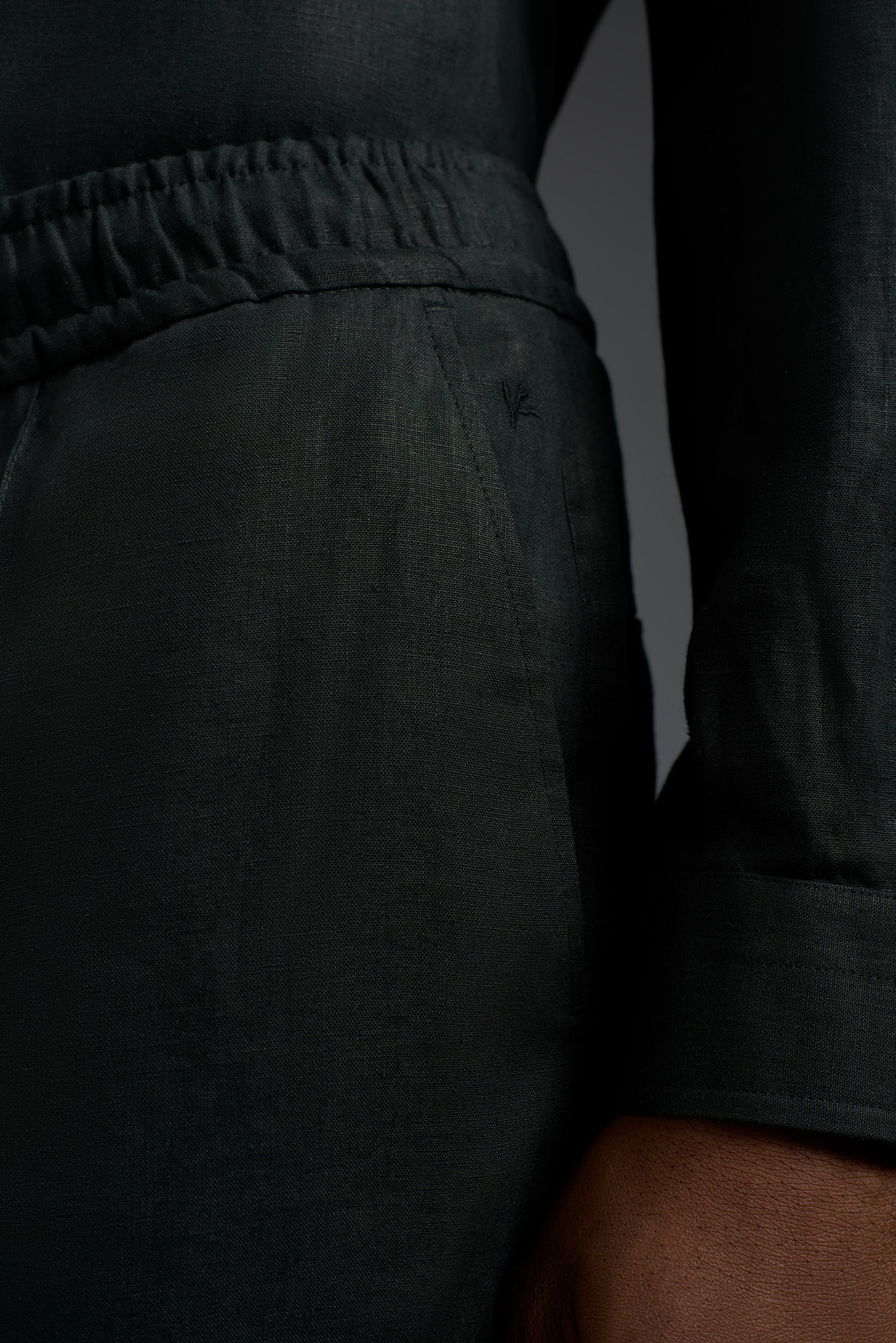 Frescolino Short Drawstring Pants - Image 11